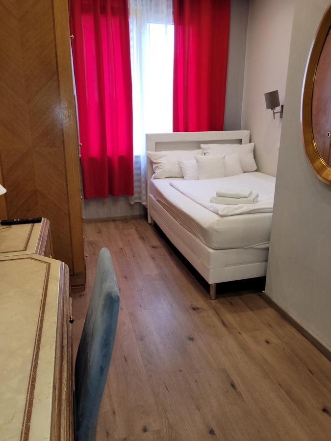 Hotel Franken An Der Messe Франкфурт-на-Майне Экстерьер фото